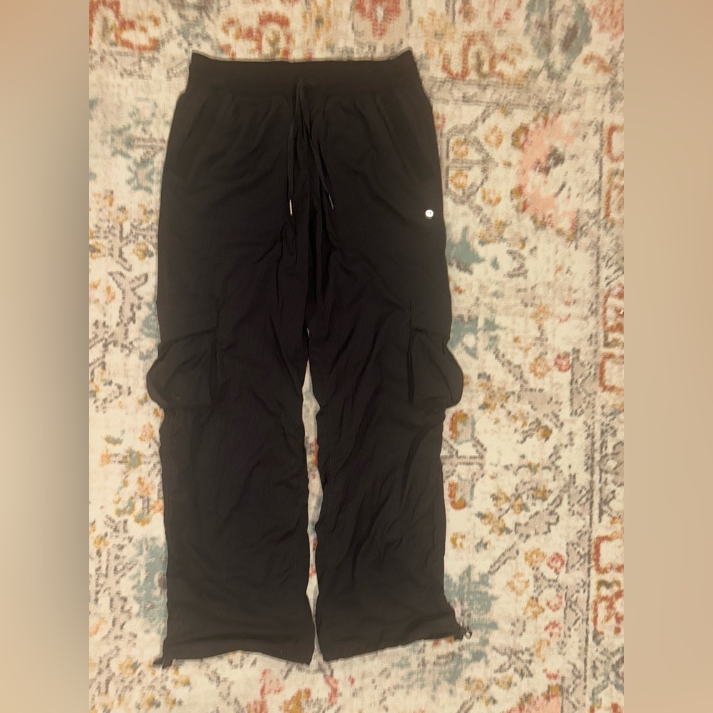 Lululemon relaxed cargo